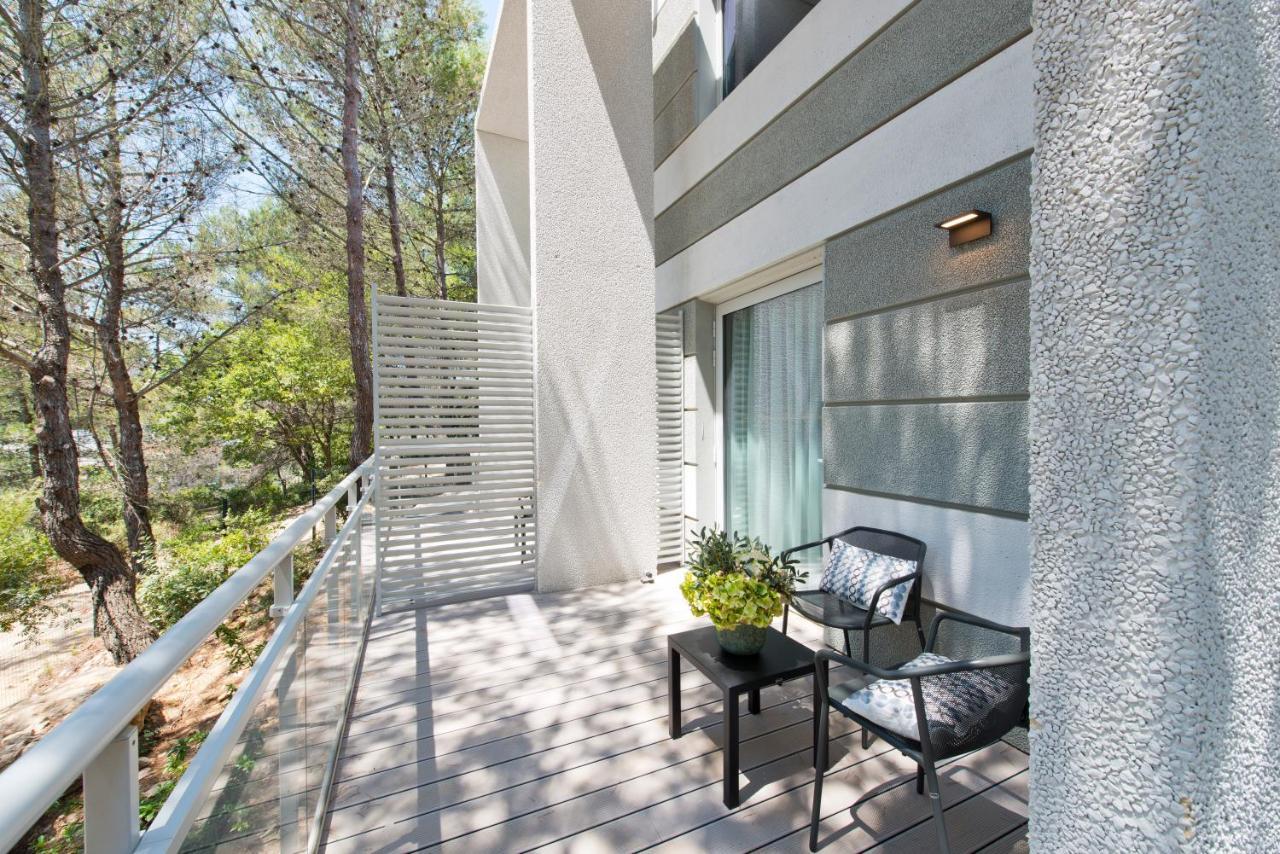 Golden Tulip Sophia Antipolis - Hotel & Spa Валбон Екстериор снимка