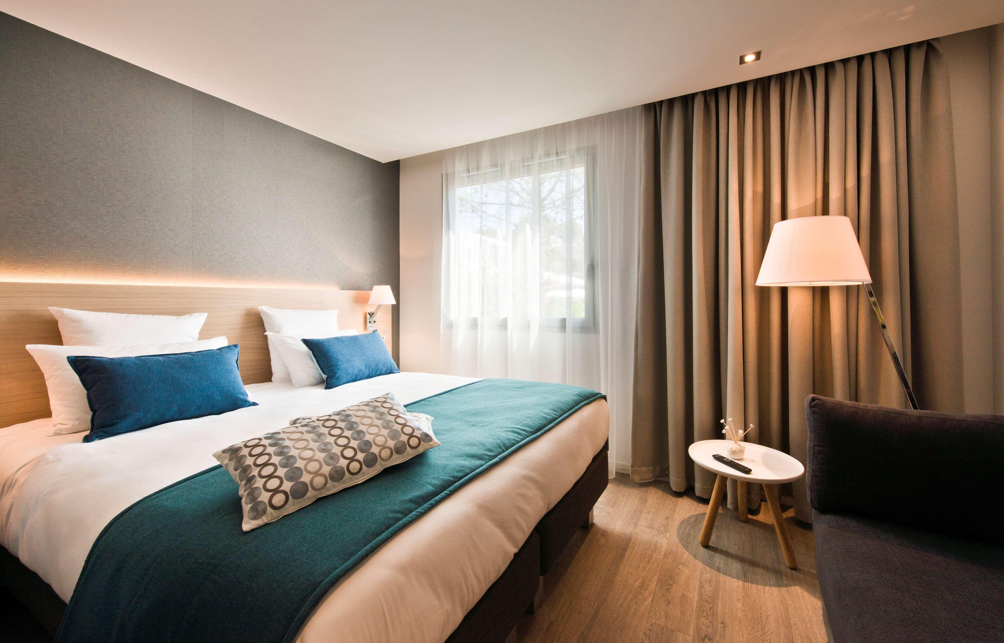 Golden Tulip Sophia Antipolis - Hotel & Spa Валбон Екстериор снимка