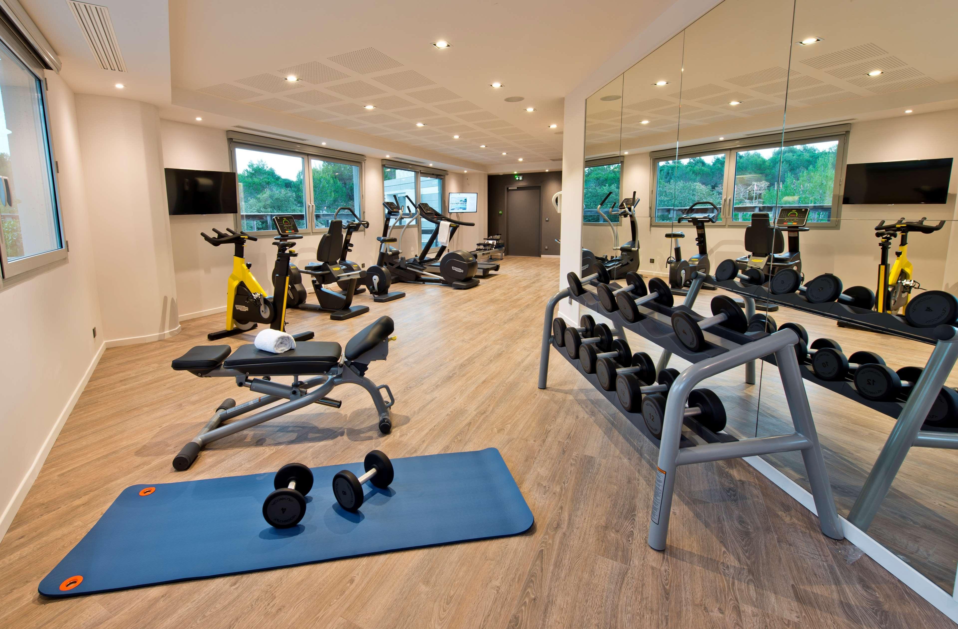 Golden Tulip Sophia Antipolis - Hotel & Spa Валбон Екстериор снимка