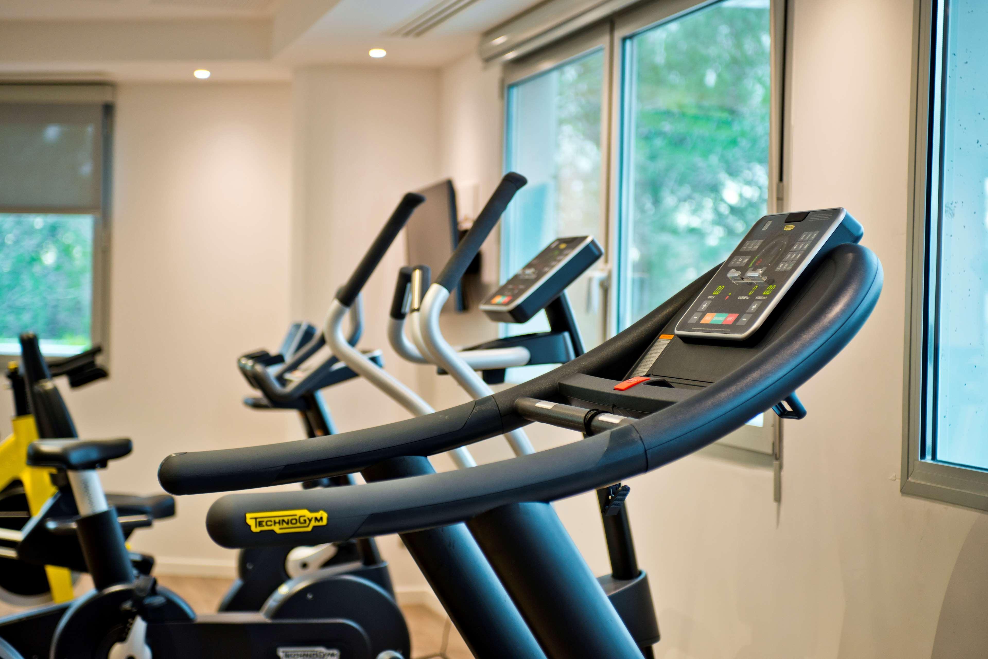 Golden Tulip Sophia Antipolis - Hotel & Spa Валбон Екстериор снимка