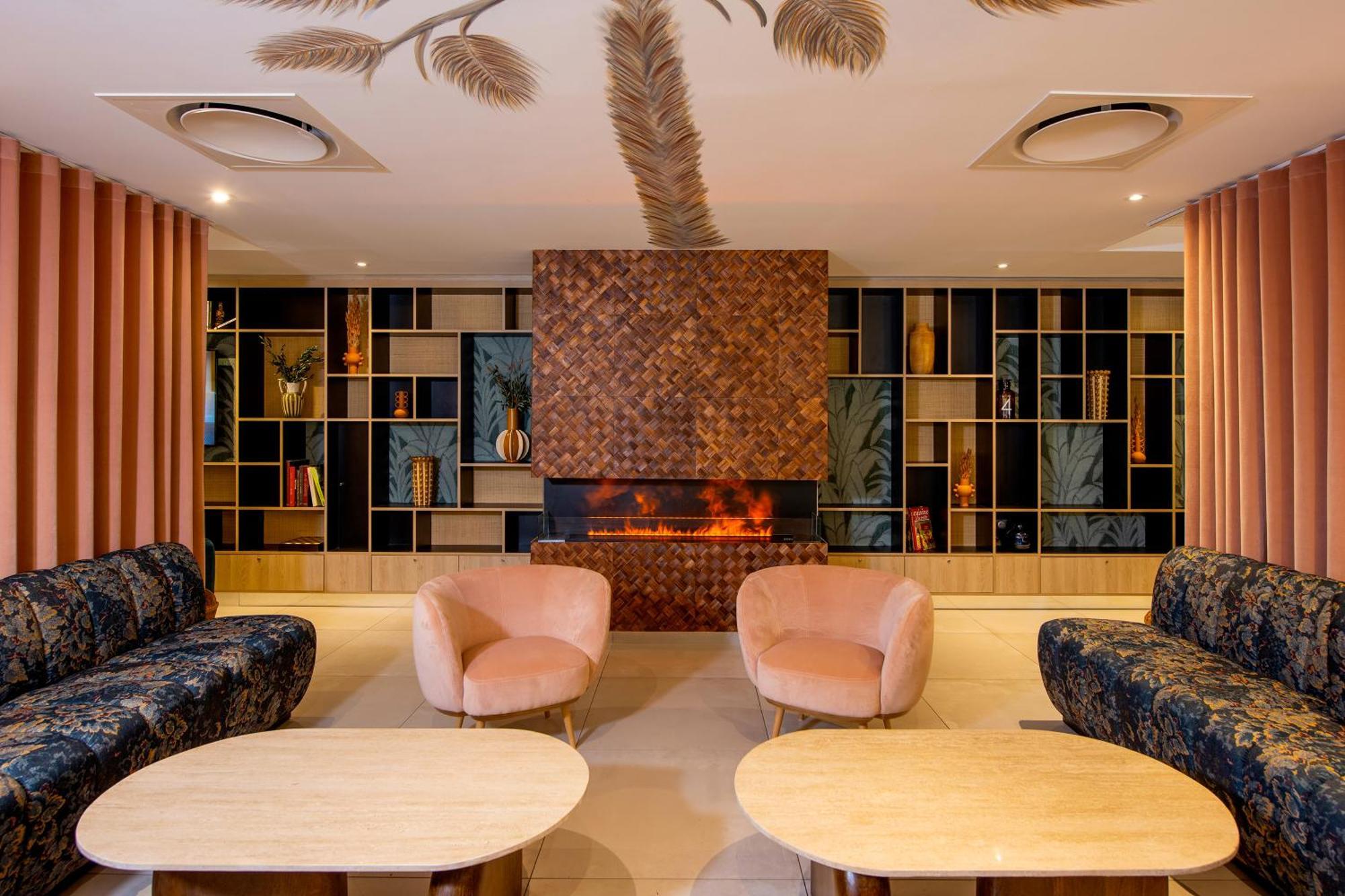 Golden Tulip Sophia Antipolis - Hotel & Spa Валбон Екстериор снимка