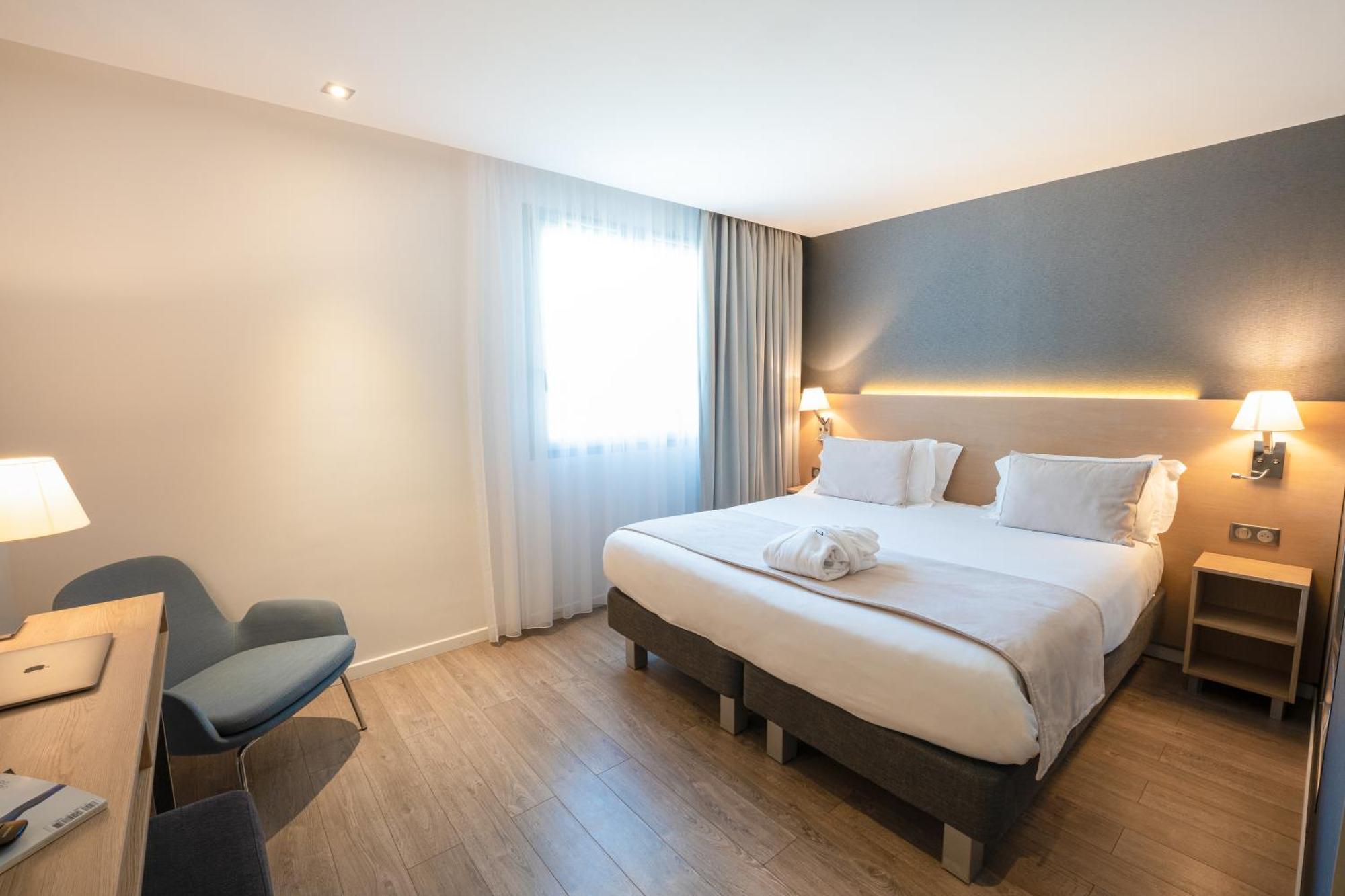 Golden Tulip Sophia Antipolis - Hotel & Spa Валбон Екстериор снимка
